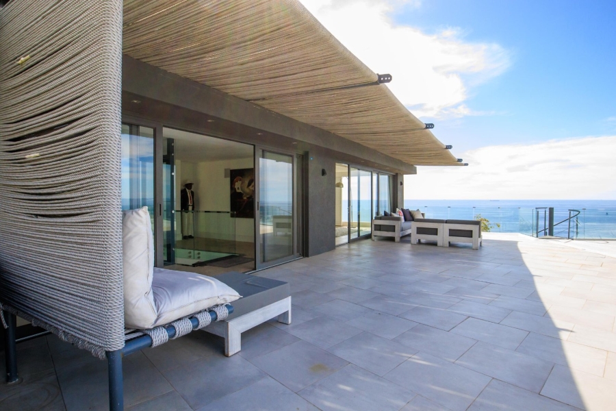 To Let 7 Bedroom Property for Rent in Bantry Bay Western Cape